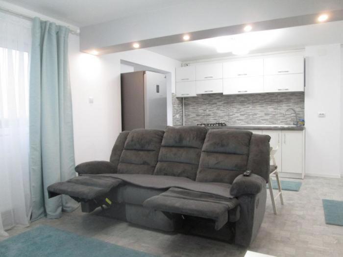 Apartament Sarra Targoviste Buitenkant foto