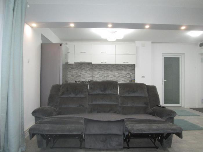 Apartament Sarra Targoviste Buitenkant foto
